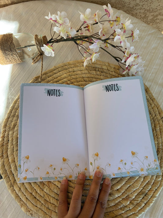🌼 Cahier A5 – Petites Marguerites