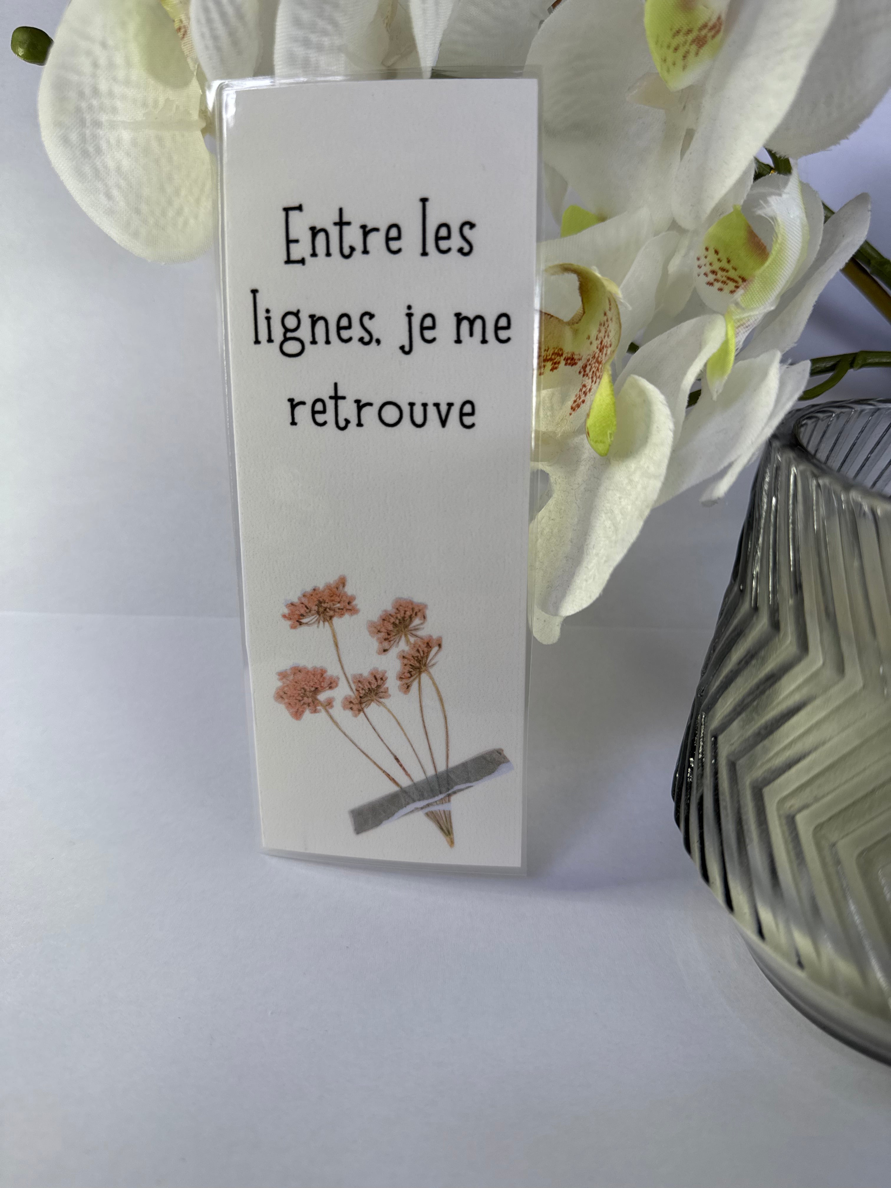 Marque page Entre les lignes, je me retrouve”