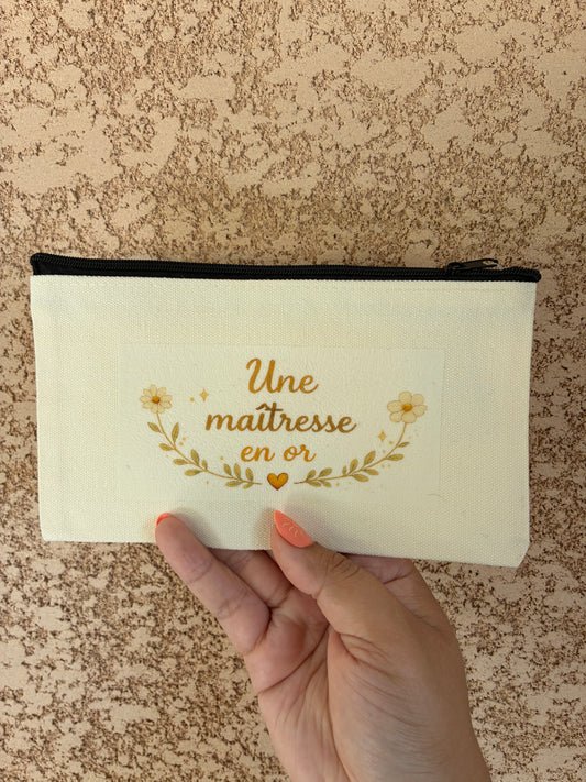🎀 Pochette Une maîtresse en or