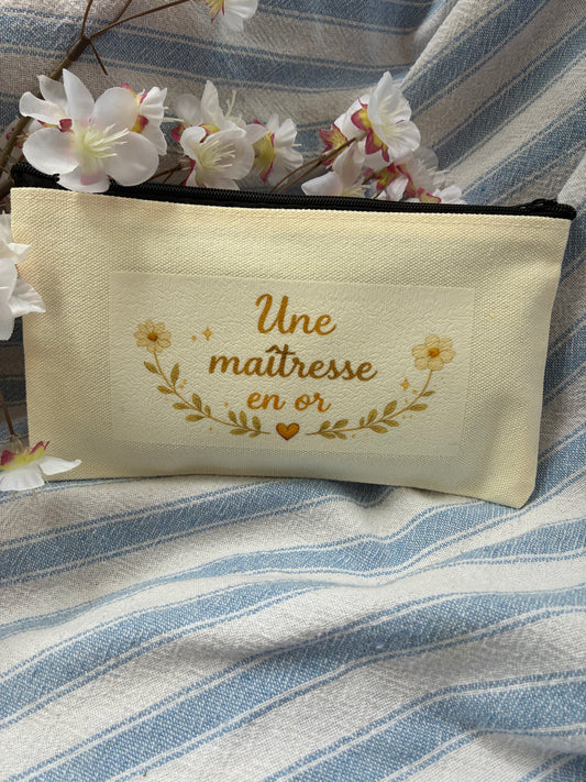 🎀 Pochette Une maîtresse en or